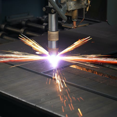 What is plasma cutting and what are its advantages？